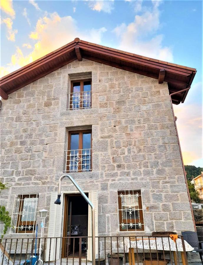 Casa Rural Del Tio Maino Becerril de la Sierra Eksteriør billede